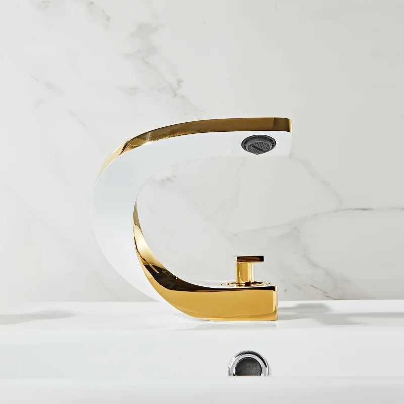 Robinet lavabo salle de bain design cygne