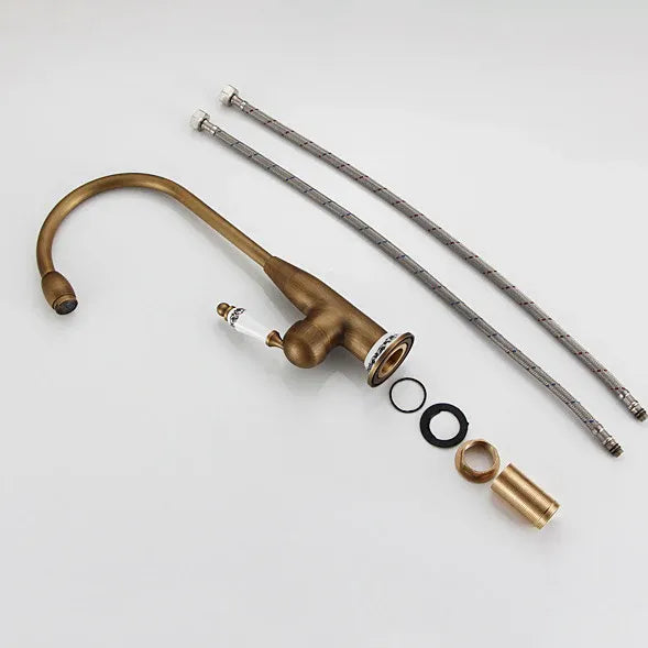 Robinet de cuisine antique en laiton avec céramique fleur vintage