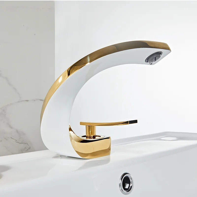 Robinet lavabo salle de bain design cygne