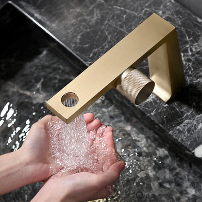 Robinet mitigeur design contemporain pour lavabo de salle de bain