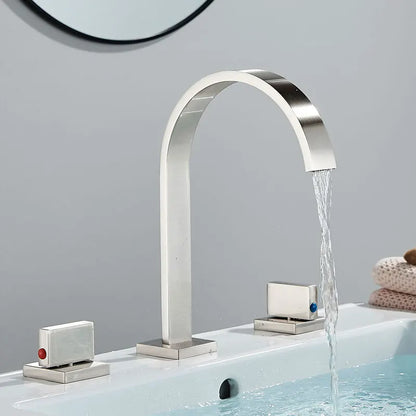 Robinet de salle de bain minimaliste à poignées déportées