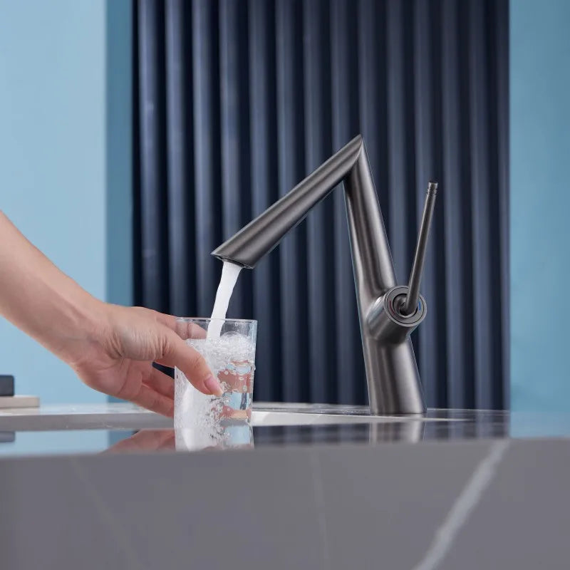 Robinet coudé pour lavabo de salle de bain