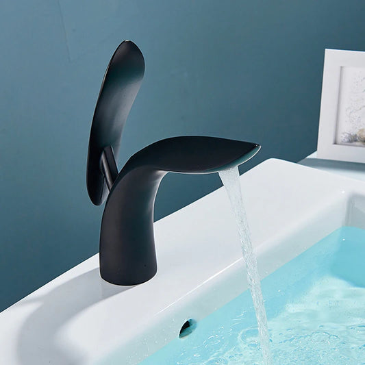 Robinet mitigeur design arrondi pour lavabo salle de bain